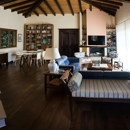 Bed & Breakfast Le Tre Civette - Residenza Di Campagna 4*